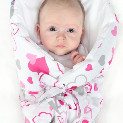 Klasická šnurovacia zavinovačka New Baby modré srdiečka