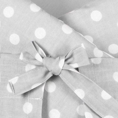 Klasická šnurovacia zavinovačka New Baby sivá s bodkami