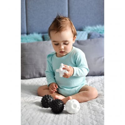 Sada senzorických hračiek Akuku balóniky 4ks 6 cm čiernobiele